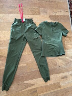 Figs Olive Green Two-Piece Scrub Set
